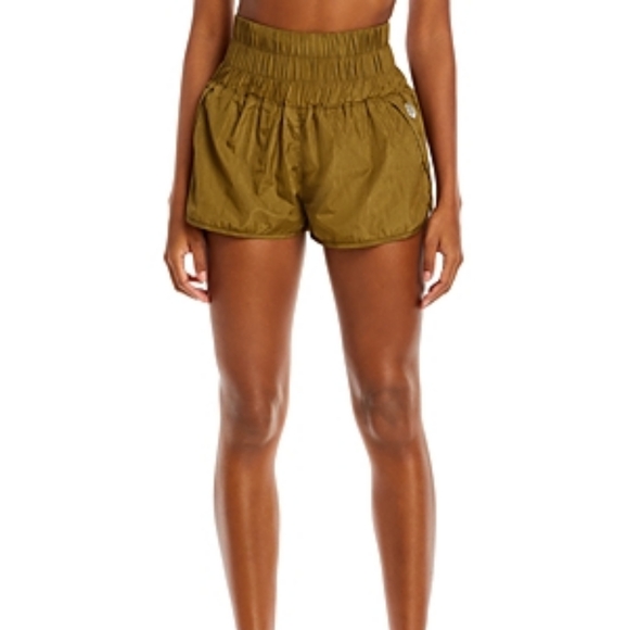 EUC Free People - The Way Home Shorts by FP Movement, Army Green, L - Picture 3 of 13